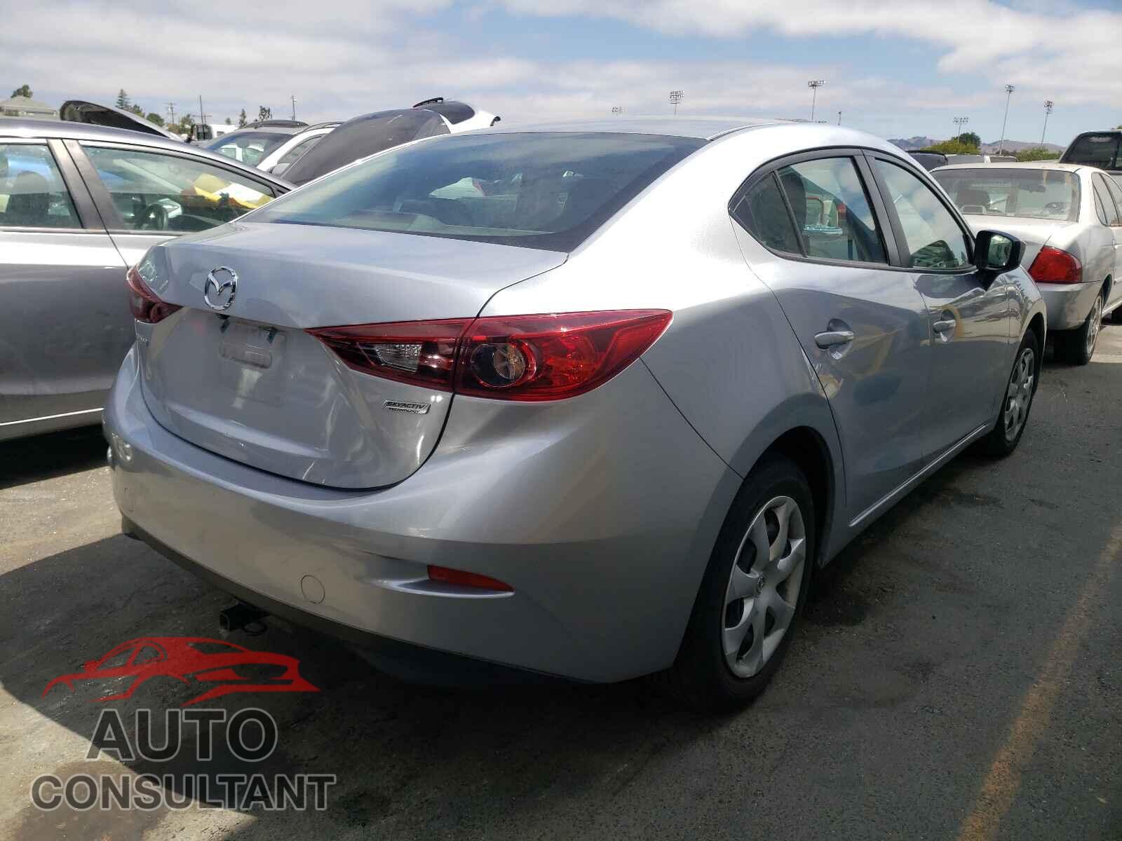 MAZDA 3 2017 - 3MZBN1U7XHM104072