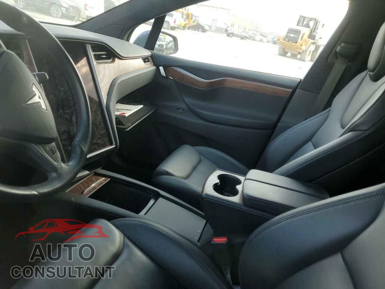 TESLA MODEL X 2020 - 5YJXCBE21LF263048