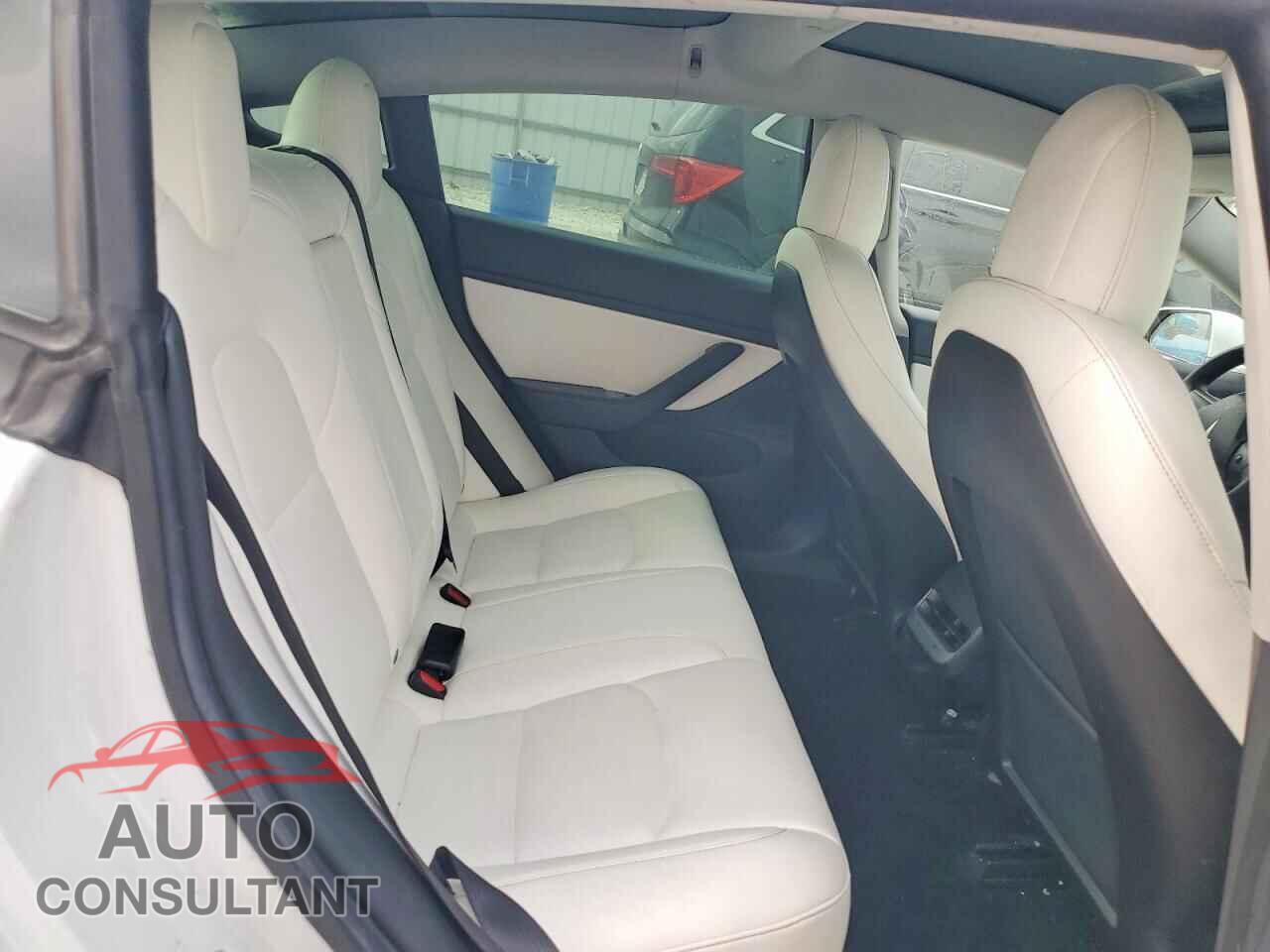 TESLA MODEL 3 2019 - 5YJ3E1EA0KF417967