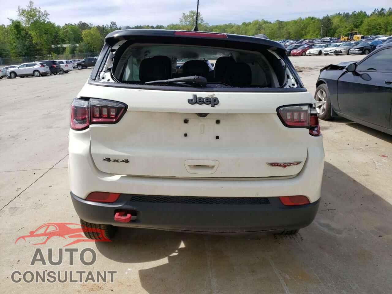 JEEP COMPASS 2018 - 3C4NJDDB0JT129639