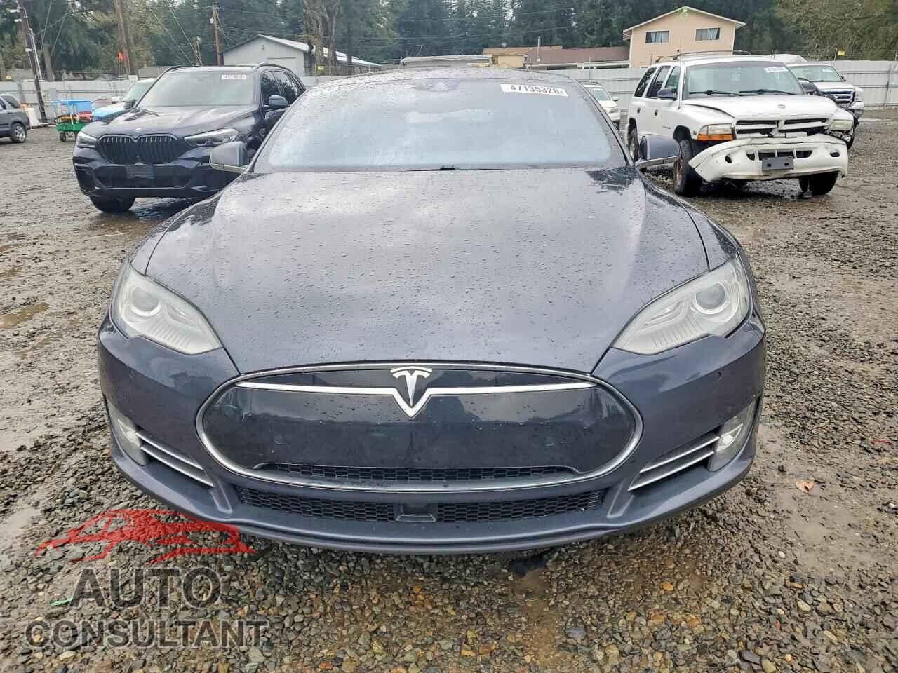 TESLA MODEL S 2015 - 5YJSA1E40FF104831