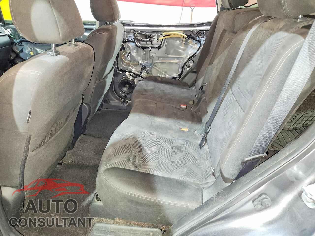 NISSAN ROGUE 2015 - KNMAT2MV6FP519731