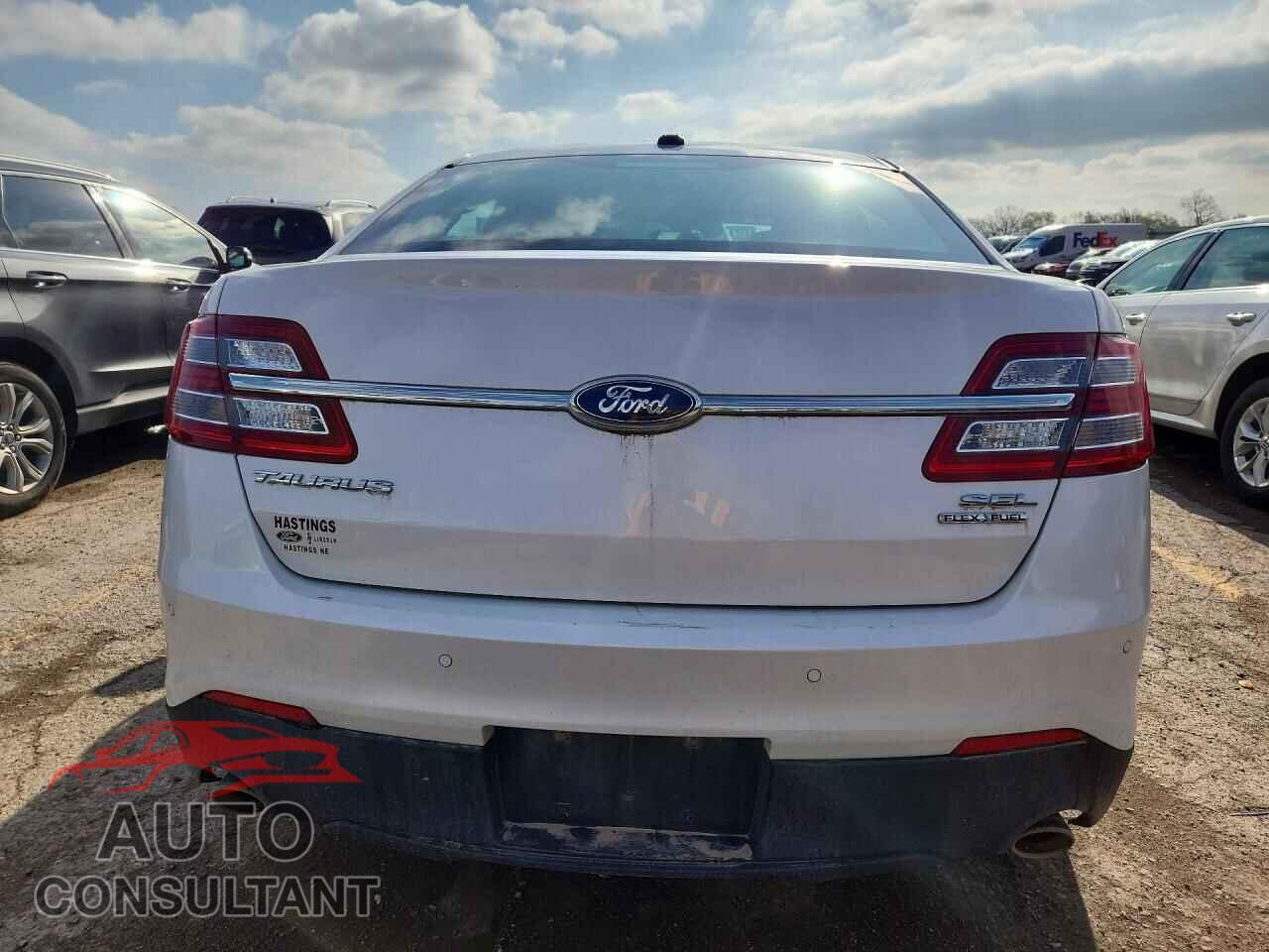 FORD TAURUS 2013 - 1FAHP2E83DG107605