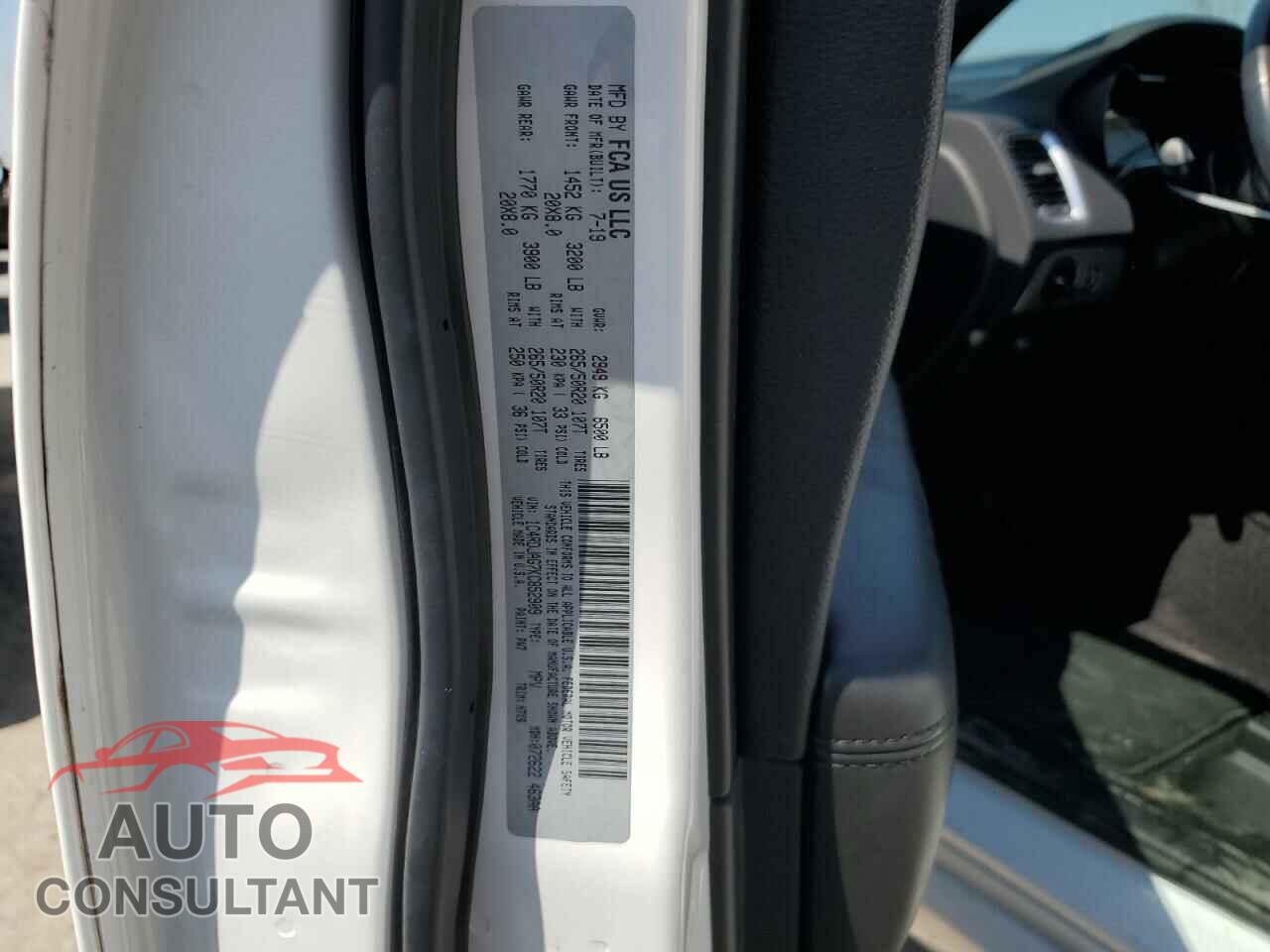 DODGE DURANGO 2019 - 1C4RDJAG7KC852909