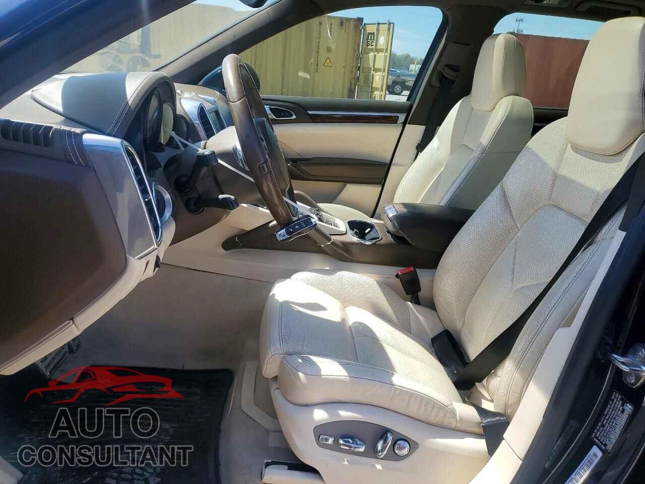 PORSCHE CAYENNE 2013 - WP1AB2A21DLA85833
