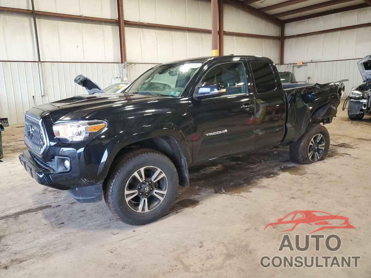 TOYOTA TACOMA 2018 - 5TFSZ5AN9JX132883