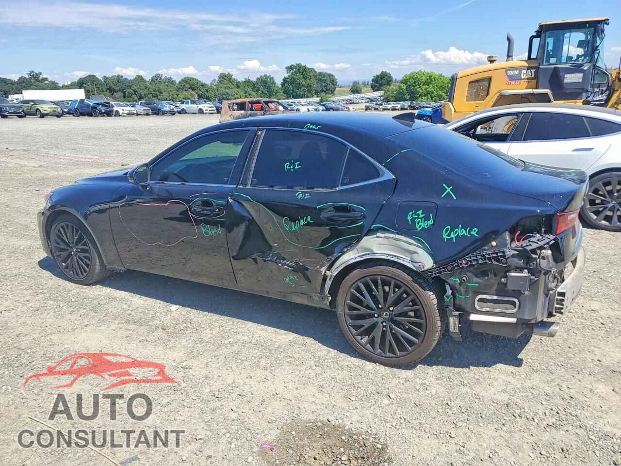 LEXUS IS 2014 - JTHBF1D25E5040429