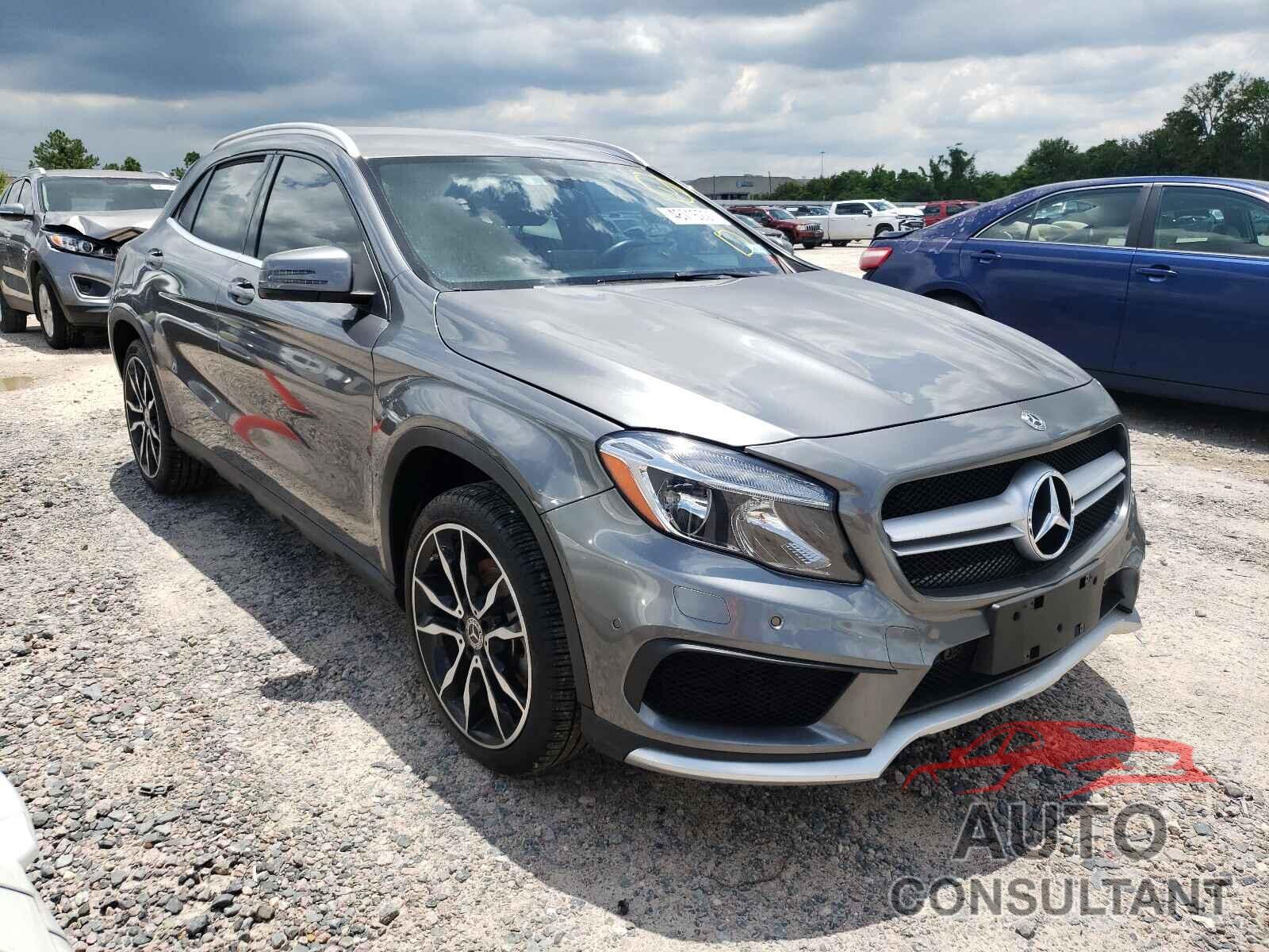 MERCEDES-BENZ GLA-CLASS 2018 - WDCTG4EB9JJ400395