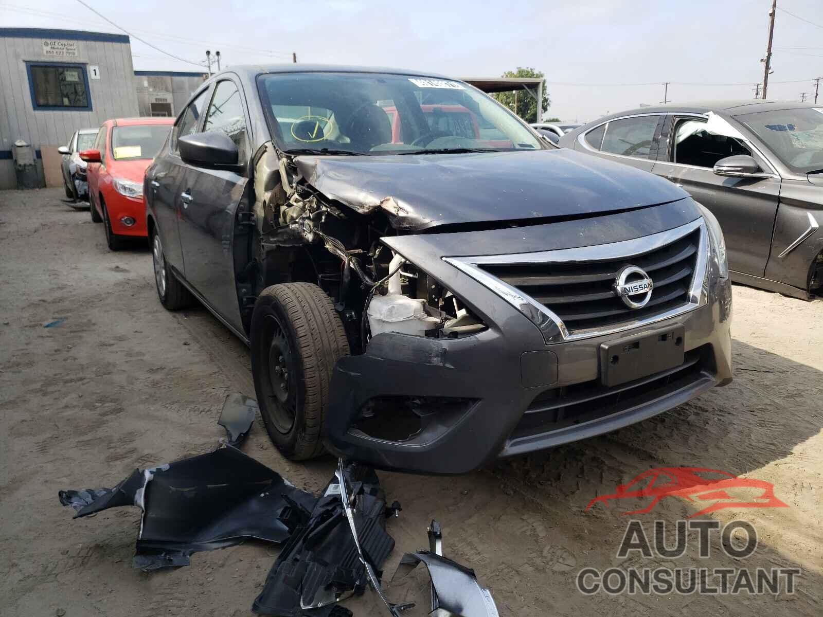NISSAN VERSA 2019 - 3N1CN7APXKL865960