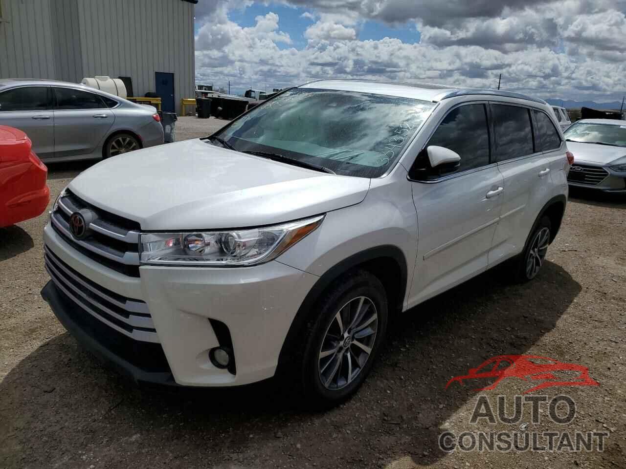 TOYOTA HIGHLANDER 2019 - 5TDKZRFH0KS334352