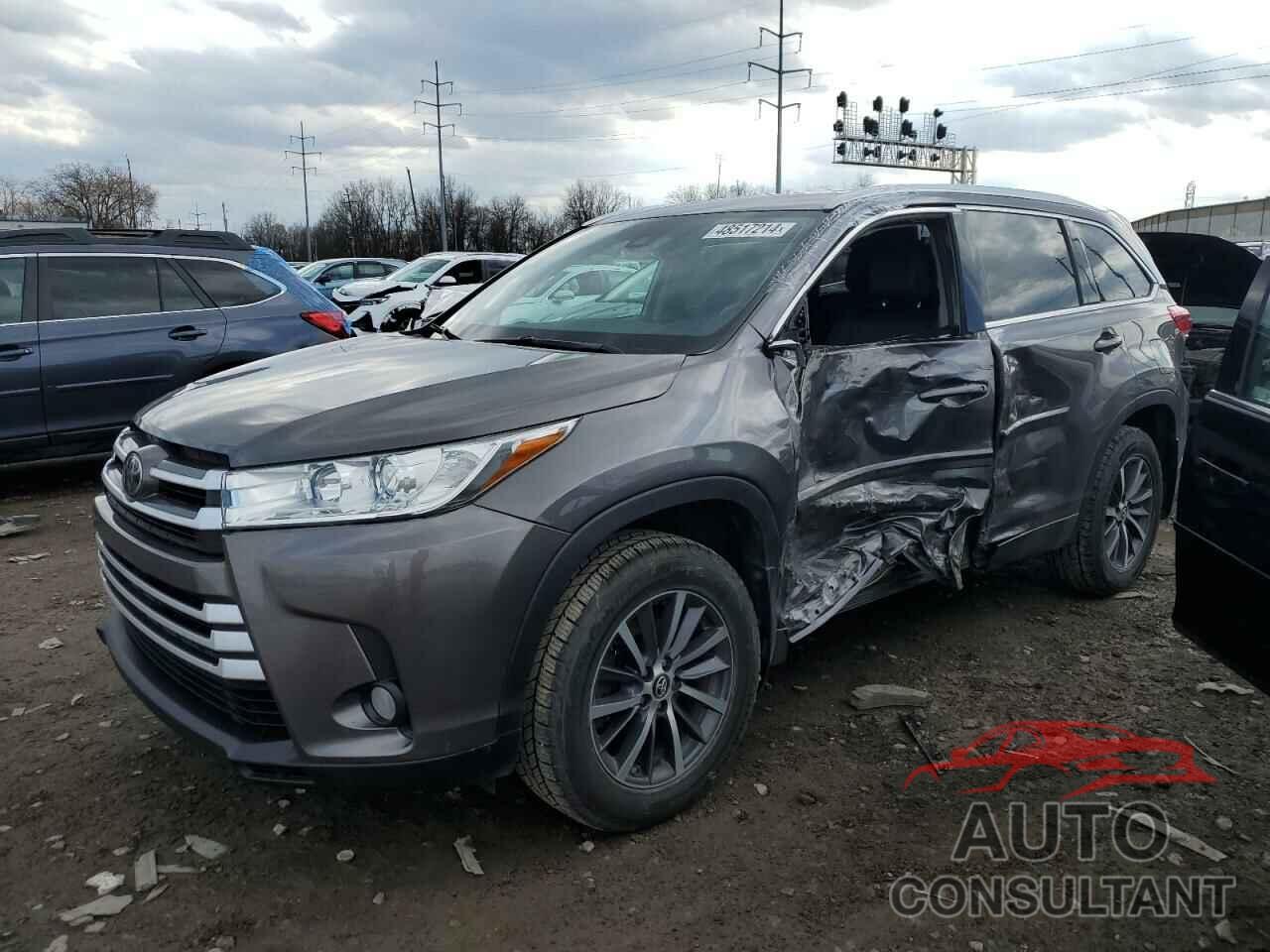 TOYOTA HIGHLANDER 2018 - 5TDJZRFH3JS526990