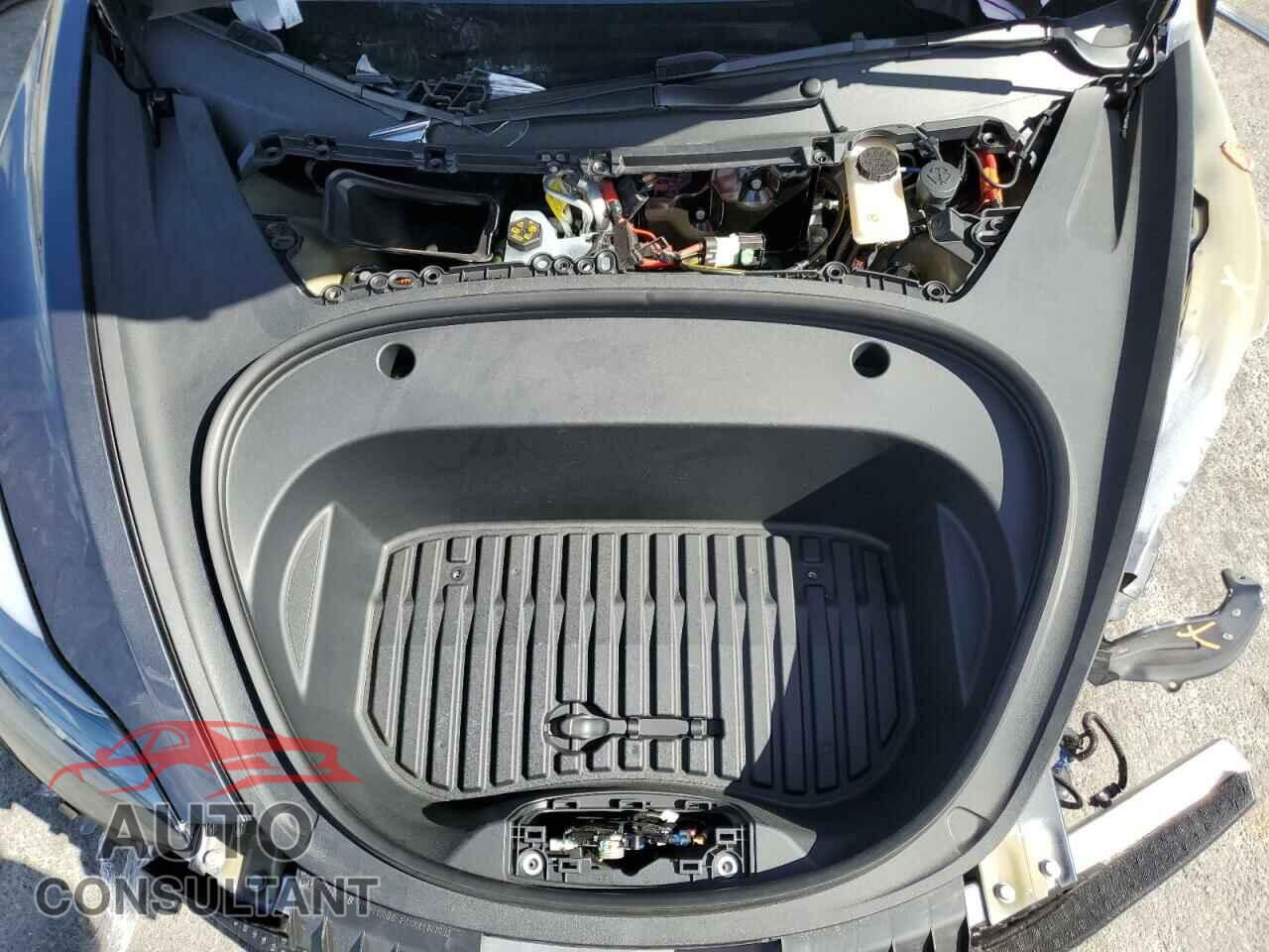 TESLA MODEL 3 2023 - 5YJ3E1EA3PF663855