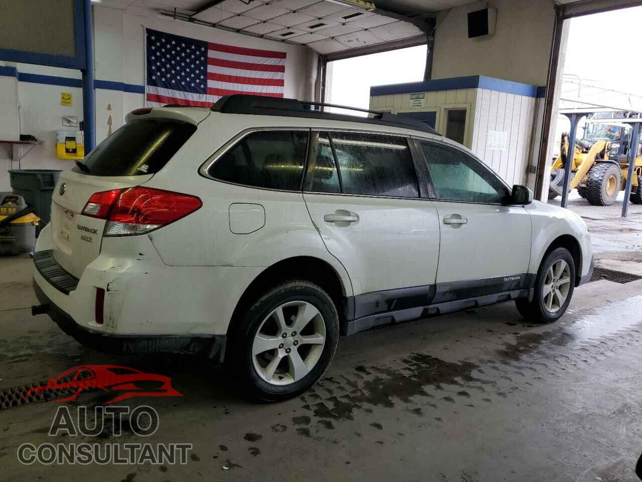 SUBARU OUTBACK 2013 - 4S4BRBCC1D3208436