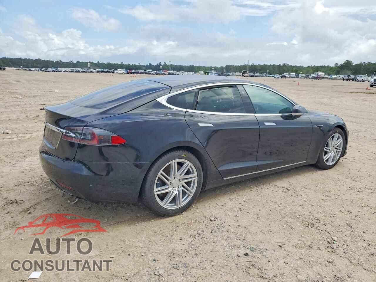 TESLA MODEL S 2018 - 5YJSA1E26JF239724