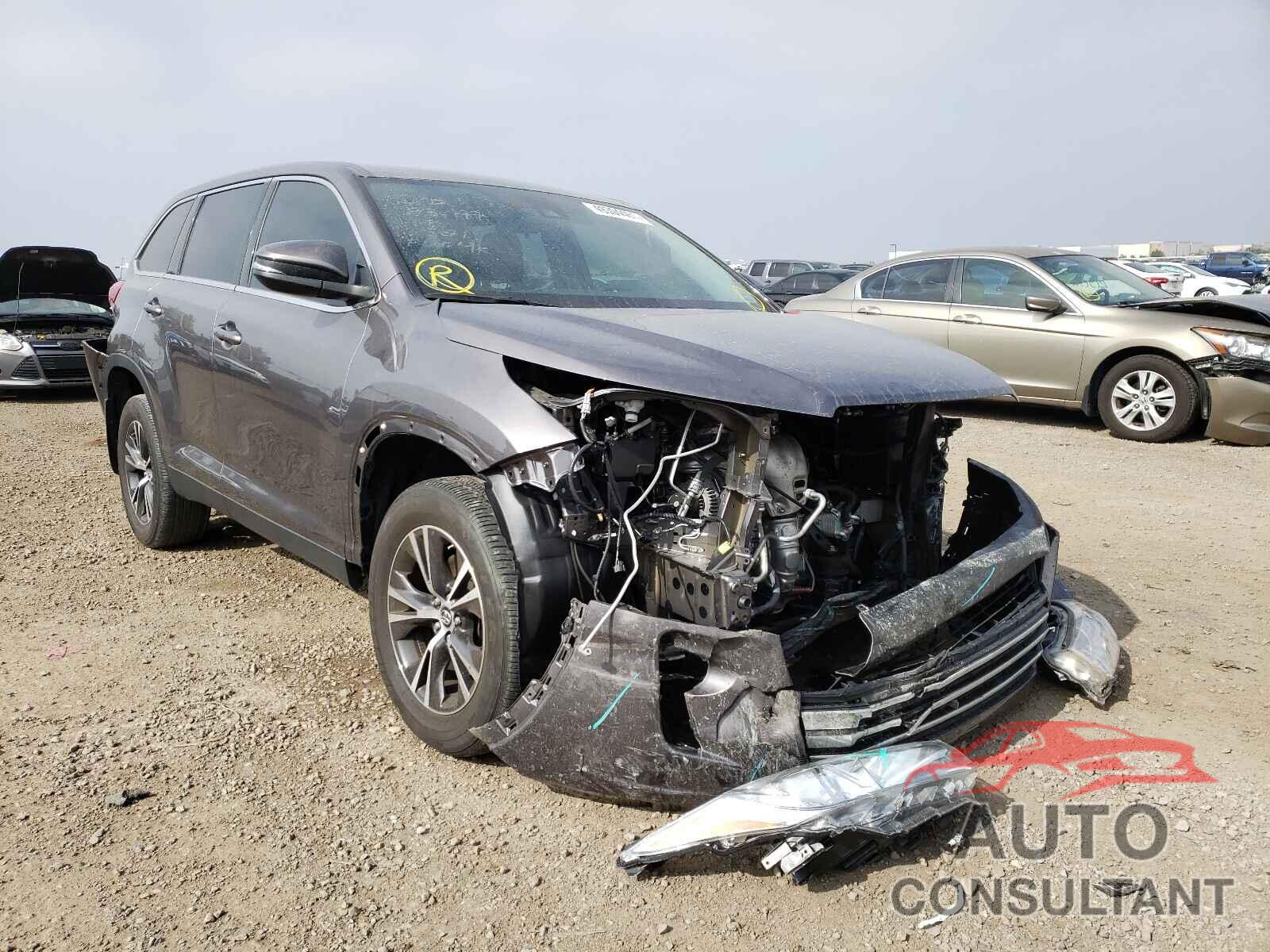 TOYOTA HIGHLANDER 2019 - 5TDZARFH2KS047083