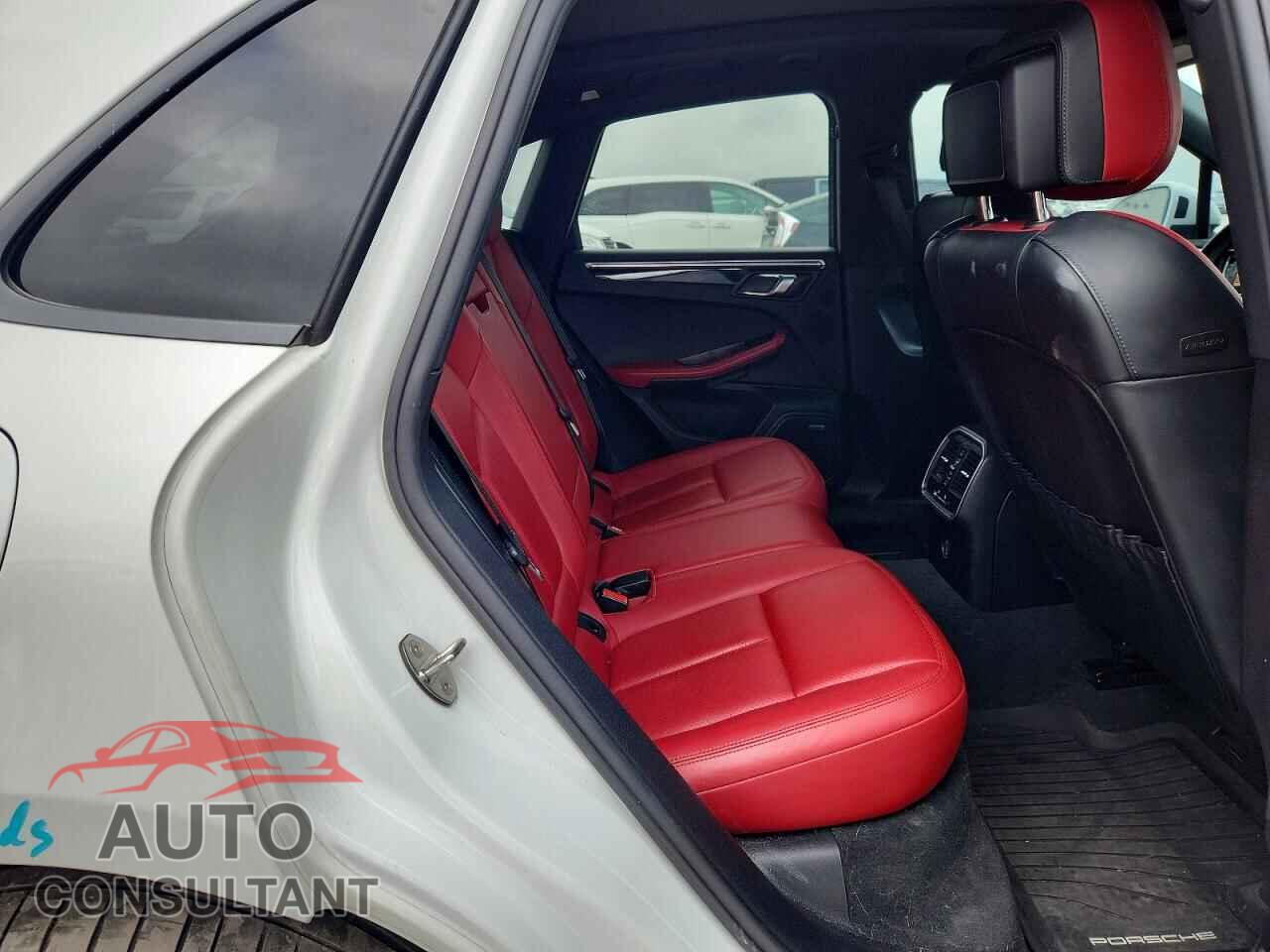 PORSCHE MACAN 2018 - WP1AA2A53JLB20493