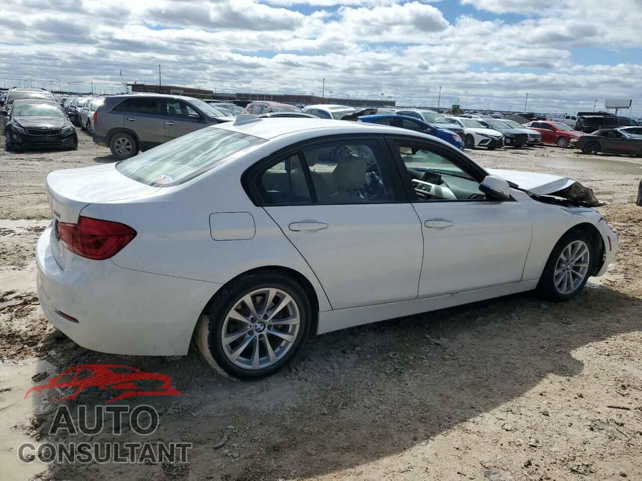 BMW 3 SERIES 2016 - WBA8E1G56GNU12042