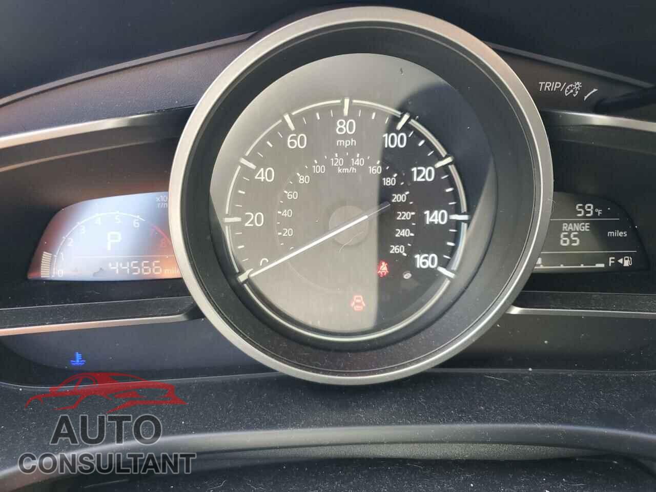 MAZDA 3 2017 - 3MZBN1V70HM111840