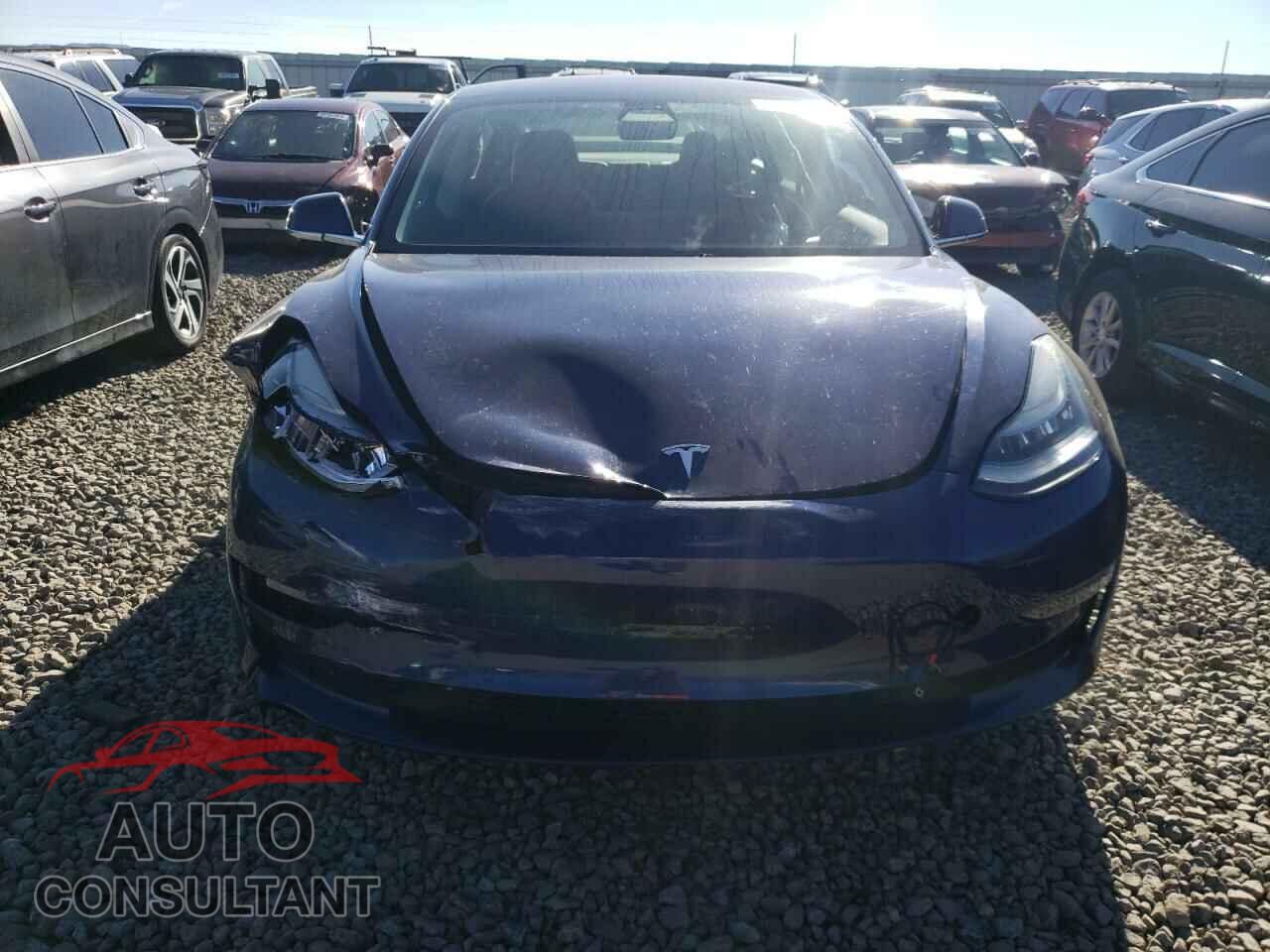 TESLA MODEL 3 2018 - 5YJ3E1EB1JF090079