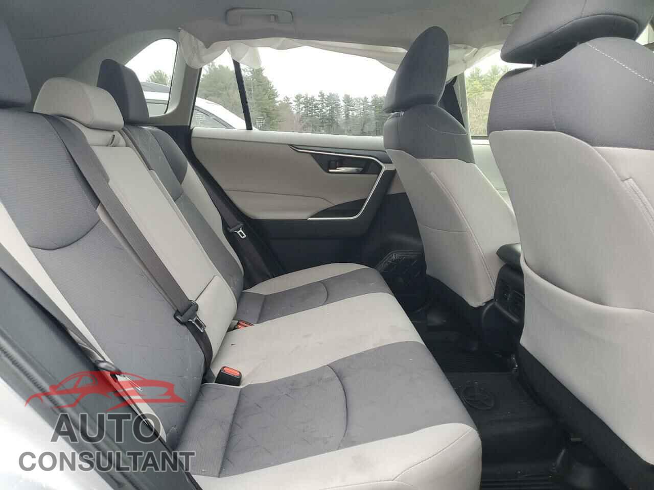 TOYOTA RAV4 2019 - JTMP1RFV7KD028697