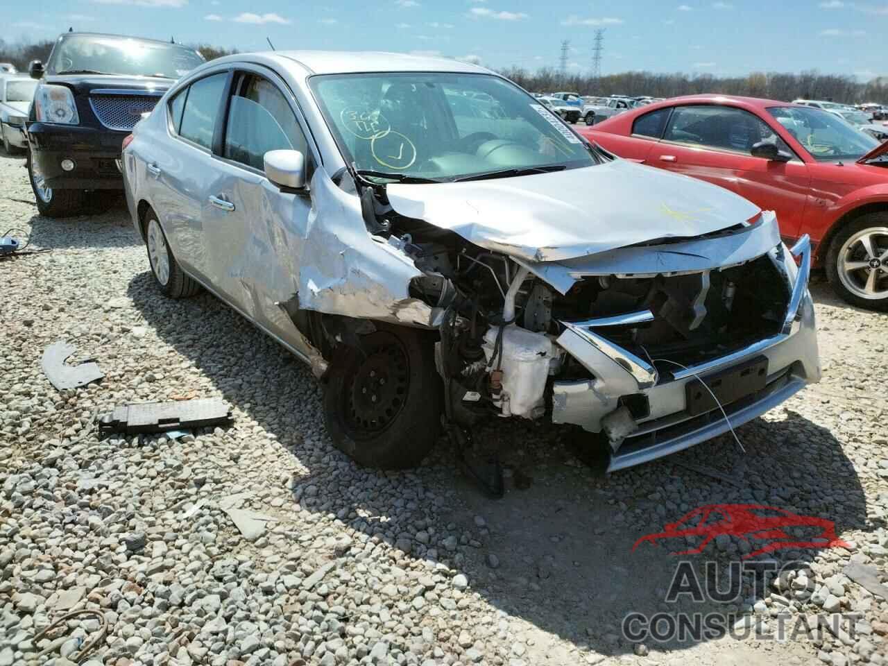 NISSAN VERSA 2018 - 3N1CN7AP7JK393625