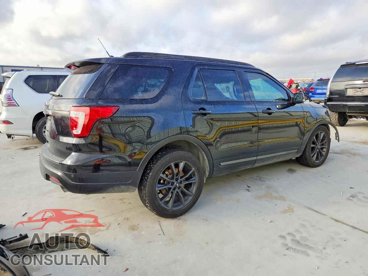 FORD EXPLORER 2018 - 1FM5K7D88JGB17368