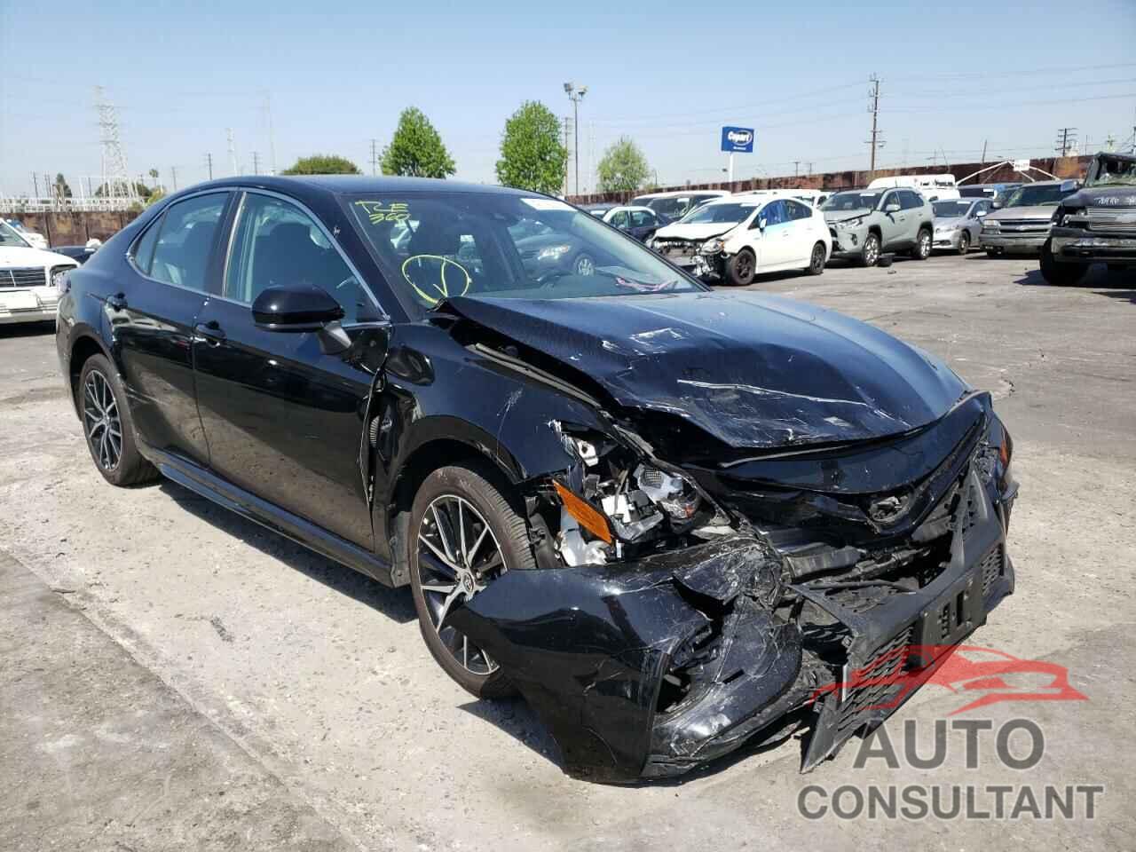 TOYOTA CAMRY 2021 - 4T1G11AKXMU513896
