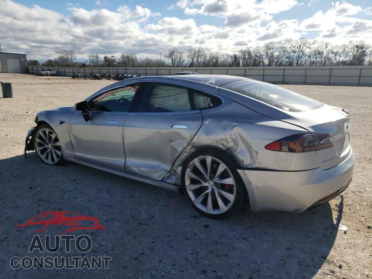 TESLA MODEL S 2018 - 5YJSA1E46JF297740