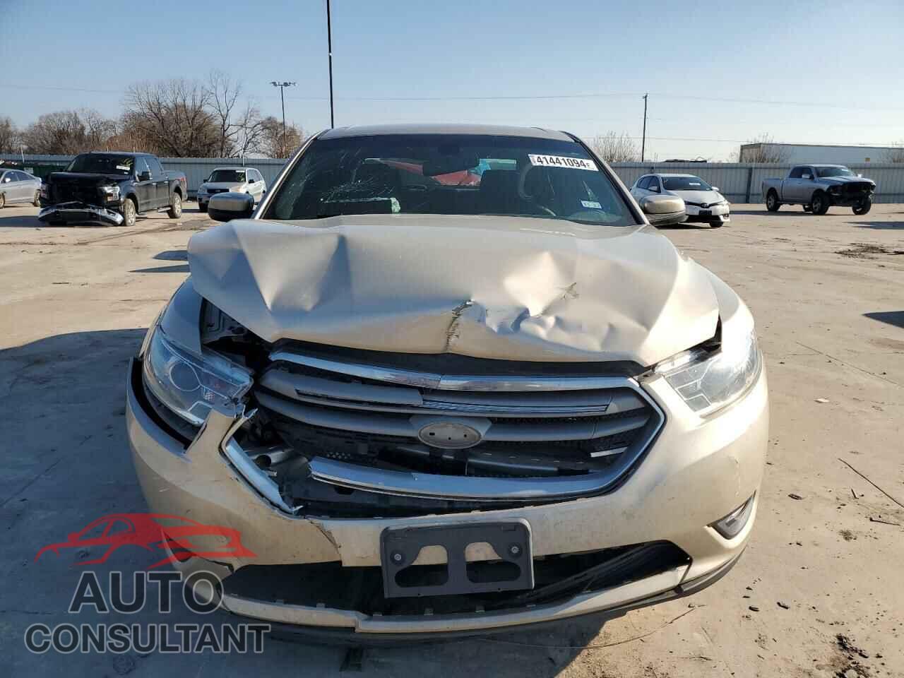 FORD TAURUS 2017 - 1FAHP2E96HG120038