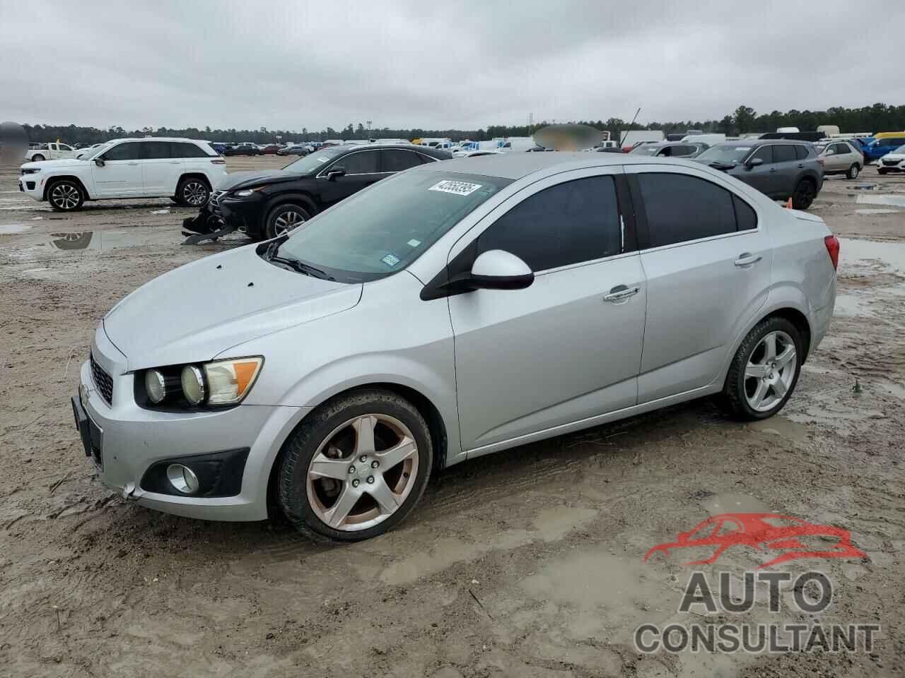 CHEVROLET SONIC 2015 - 1G1JE5SB9F4102876