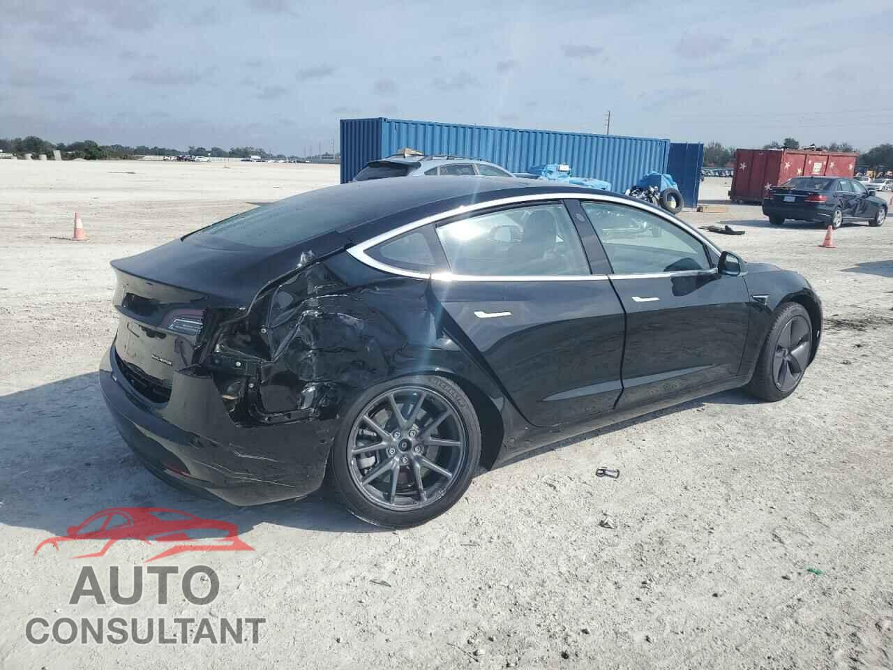 TESLA MODEL 3 2018 - 5YJ3E1EB7JF113400