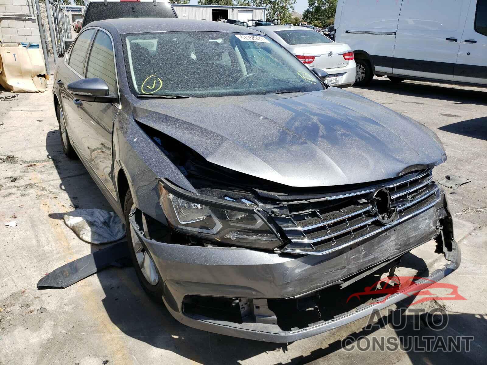 VOLKSWAGEN PASSAT 2017 - 1VWAT7A3XHC068617