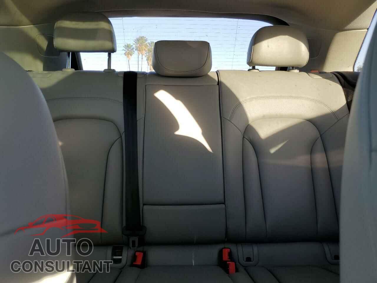 AUDI Q3 2016 - WA1BFCFS4GR013092