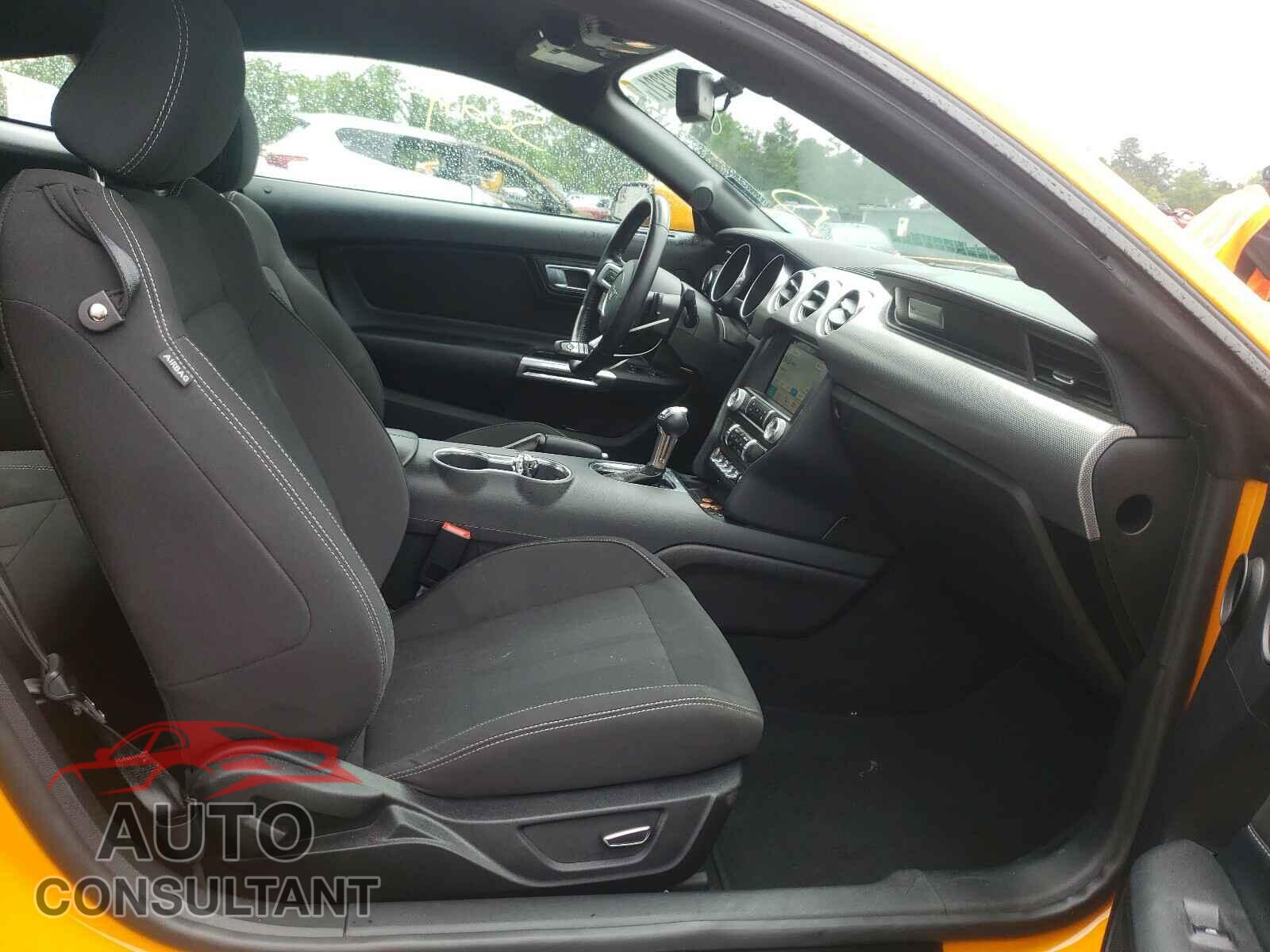 FORD MUSTANG 2019 - 1FA6P8CF7K5110138