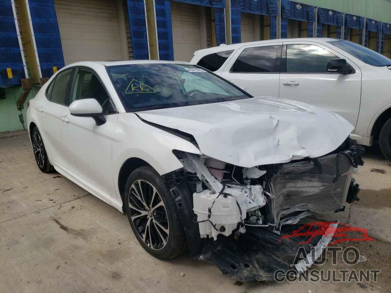 TOYOTA CAMRY 2020 - 4T1G11AK3LU879004