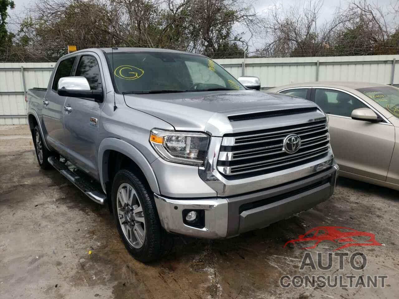 TOYOTA TUNDRA 2019 - 5TFAY5F18KX848986