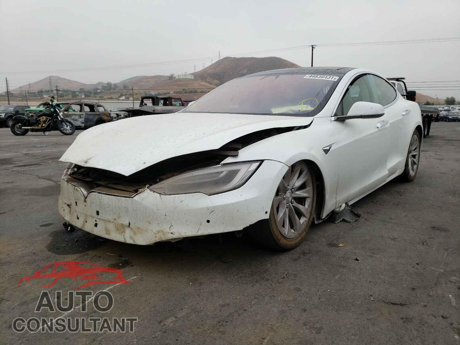 TESLA MODEL S 2018 - 5YJSA1E22JF247819