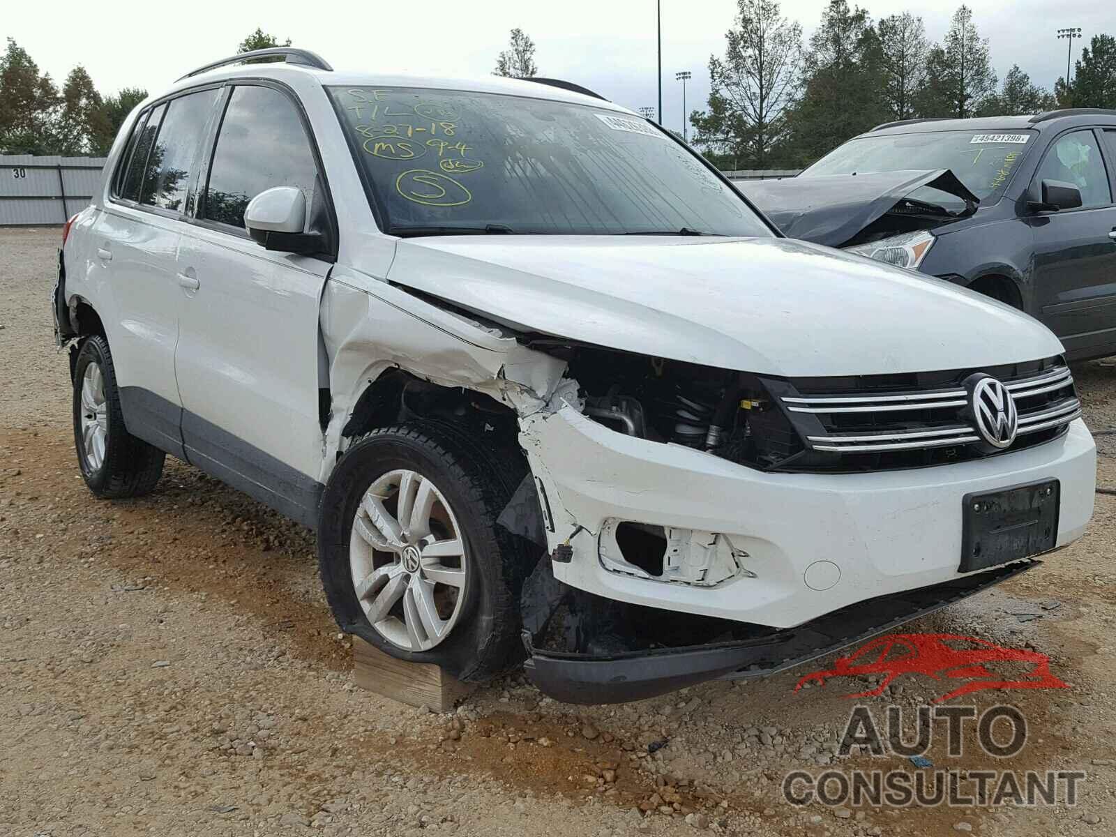 VOLKSWAGEN TIGUAN S 2016 - WVGBV7AX1GW573894