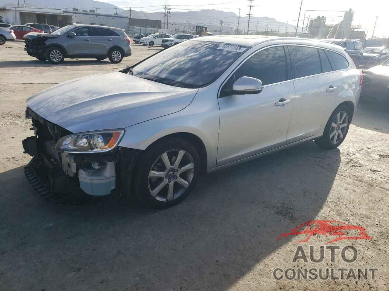 VOLVO V60 2017 - YV140MEK9H1372844