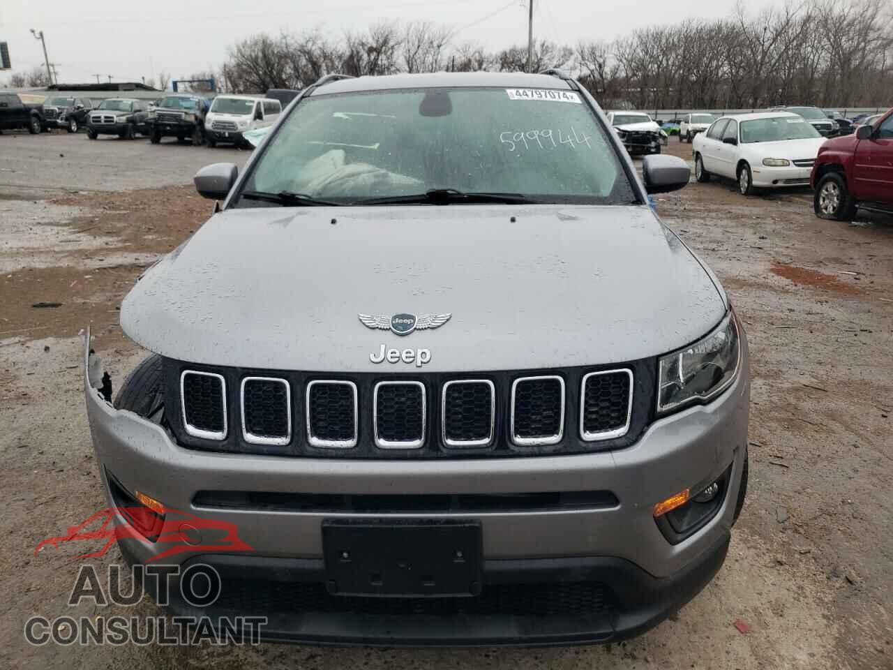 JEEP COMPASS 2019 - 3C4NJDBB3KT599944