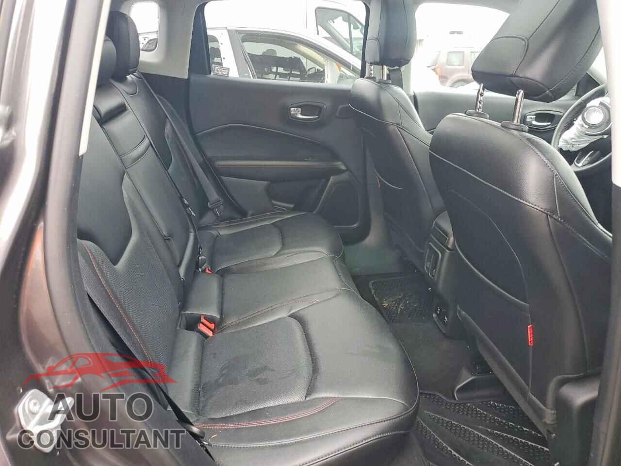 JEEP COMPASS 2017 - 3C4NJDDB6HT646518
