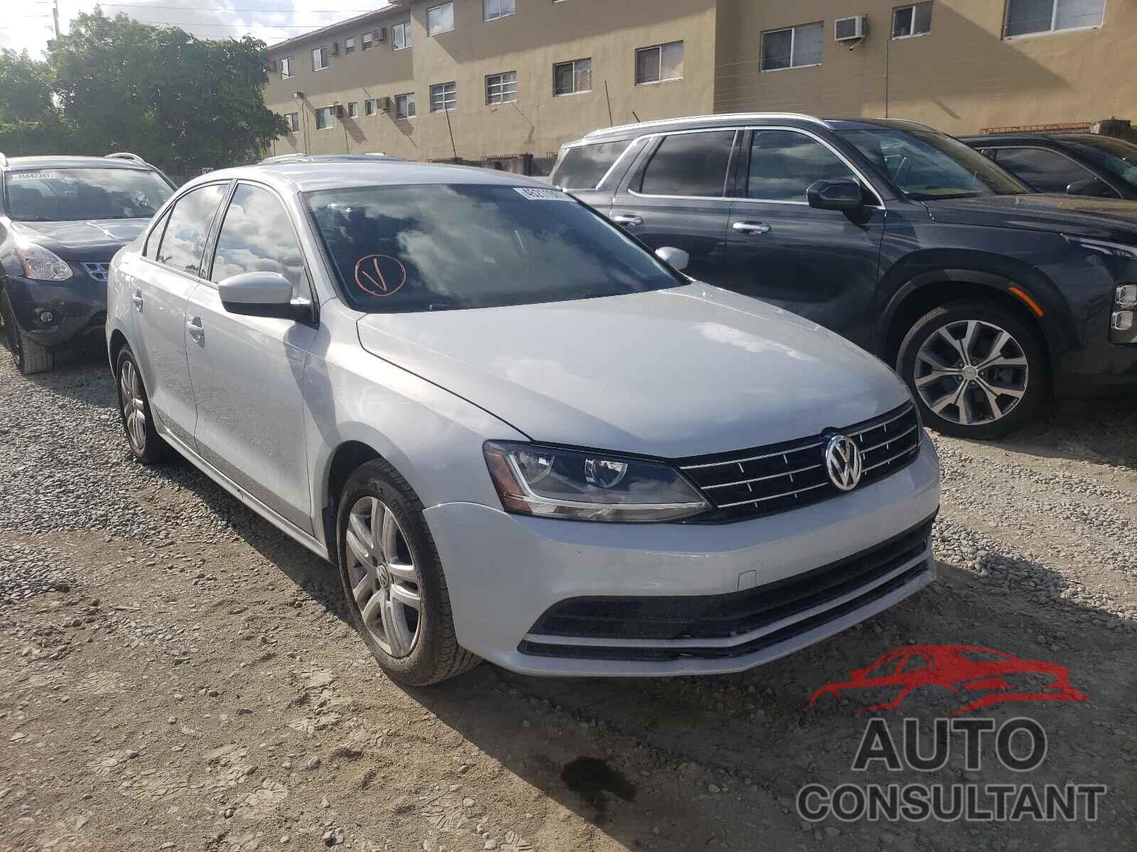 VOLKSWAGEN JETTA 2018 - 3VW2B7AJ8JM241447