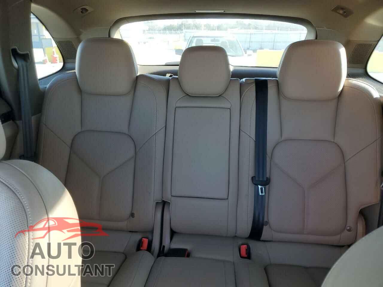 PORSCHE CAYENNE 2011 - WP1AB2A2XBLA49894