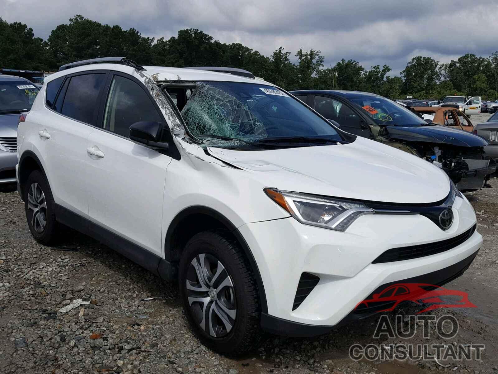 TOYOTA RAV4 LE 2018 - JTMZFREV4JJ153572