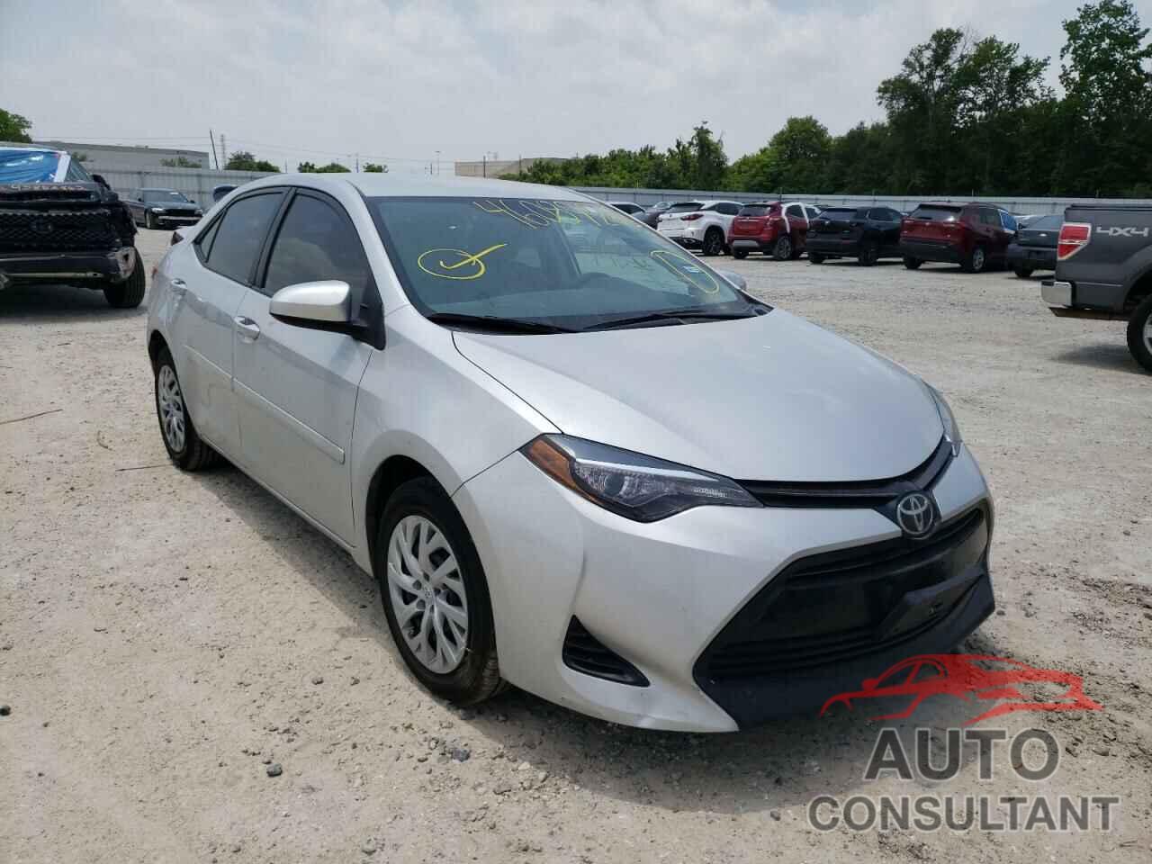 TOYOTA COROLLA 2017 - 5YFBURHE2HP631819