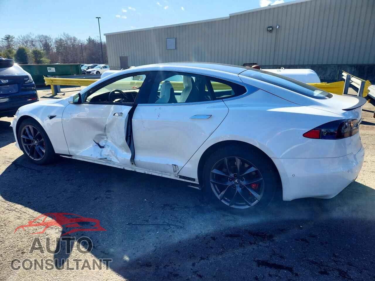 TESLA MODEL S 2019 - 5YJSA1E40KF330409