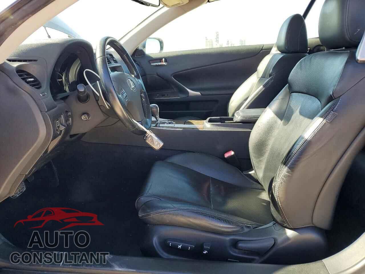 LEXUS IS 2010 - JTHFE2C29A2500974