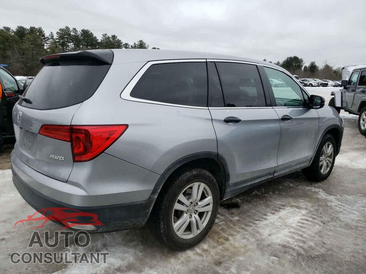 HONDA PILOT 2017 - 5FNYF6H11HB083694