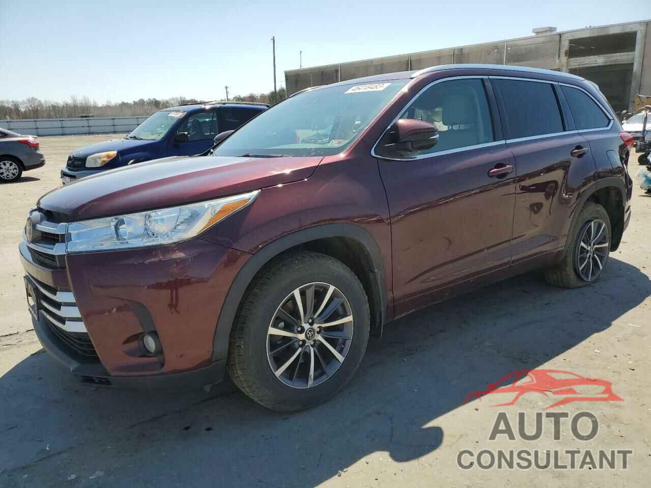TOYOTA HIGHLANDER 2018 - 5TDJZRFH9JS814805