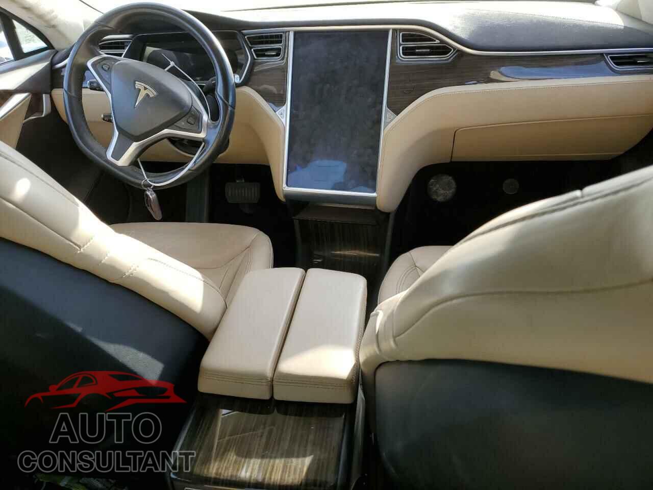 TESLA MODEL S 2015 - 5YJSA1E15FF113885